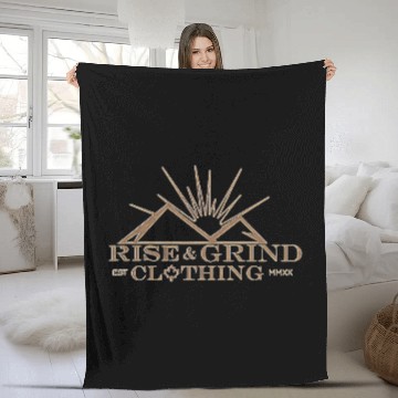 Discover ABOVE THE MOUNTAINS RISE & GRIND CLOTHING CON LOGO Fleece Blankets