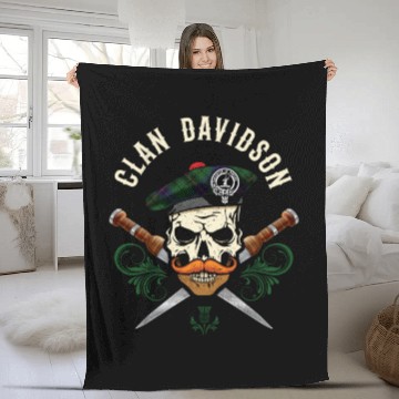 Discover Clan Davidson Scottish Skull Crest Badge Dirk Fleece Blankets