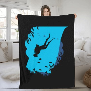 Discover Scuba Diving Fleece Blankets