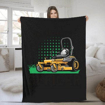 Discover Gardening Plants Gardener lawn mowing Leaf Blower Fleece Blankets