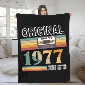 Discover 1977 Vintage Vintage Retro Birthday Gift Fleece Blankets