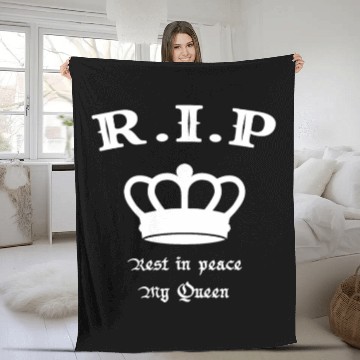 Discover rest in peace queen elizabeth Fleece Blankets