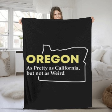 Discover Pretty Oregon Map Design for proud Oregonians Fleece Blankets