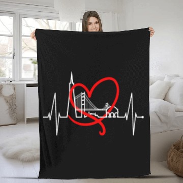 Discover San Francisco Skyline Heartbeat California Lover Fleece Blankets