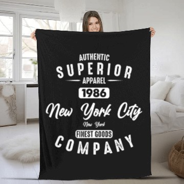 Discover New York City Born In 1986 Vintage Birthday Fleece Blankets