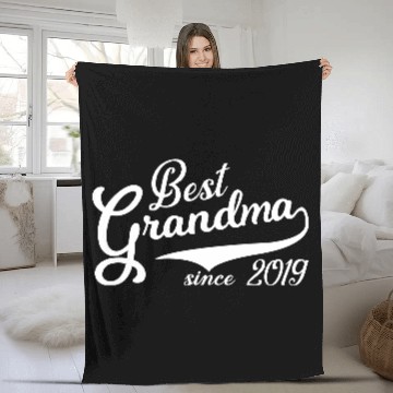 Discover Best Grandma Since 2019 Fleece Blankets