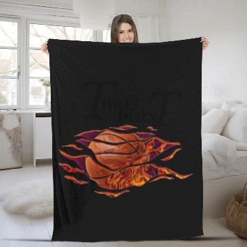 Discover tree point 3 Fleece Blankets