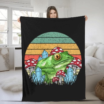 Discover Retro Realistic Toad Frog Mushrooms Fleece Blankets