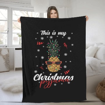 Discover Winter Christmas Pyjama Pineapple Fleece Blankets