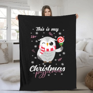 Discover Winter Christmas Pyjama Owl Fleece Blankets