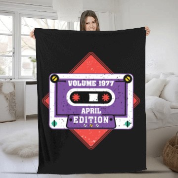 Discover Volume 1977 April Edition Fleece Blankets
