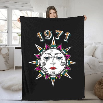 Discover 1971 Sun Face Fleece Blankets