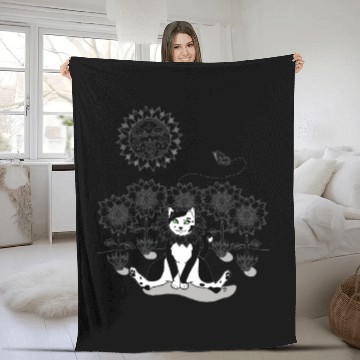 Discover Sunflower Kitty B&W Fleece Blankets