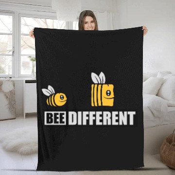 Discover bee different saying quote Fleece Blankets