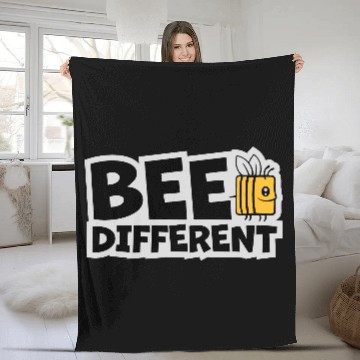 Discover bee different saying quote Fleece Blankets