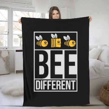 Discover bee different saying quote Fleece Blankets
