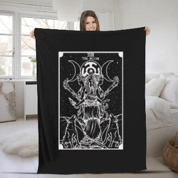 Discover Hecate Triple Moon Goddess Witch Hekate Wheel Taro Fleece Blankets