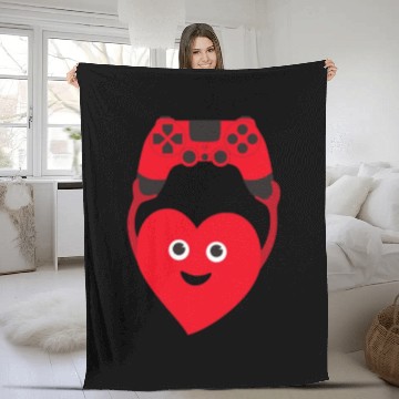 Discover gamer heart valentines day Fleece Blankets