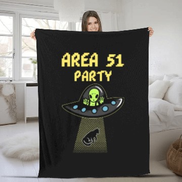 Discover Area 51 Party - Alien Party Fleece Blankets
