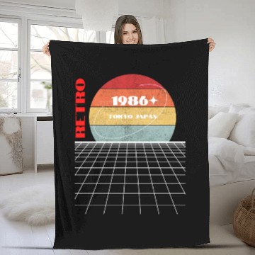 Discover Retro 1986 Japan Fleece Blankets