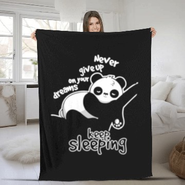 Discover never give up on your dreams Fleece Blankets