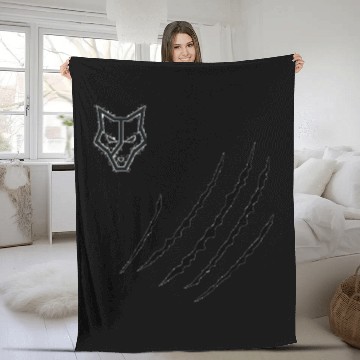Discover The ferocity of the Tiger in a Print Fleece Blankets