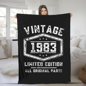 Discover 40 Years Vintage 1983 Retro 40th Birthday Fleece Blankets