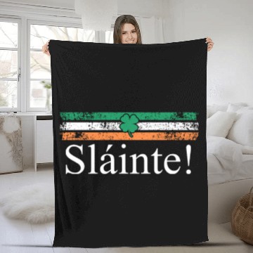 Discover Slainte Ireland toast Fleece Blankets