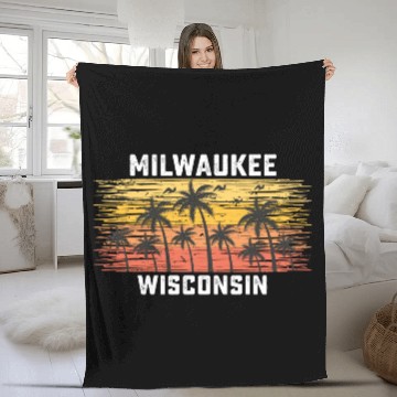 Discover Milwaukee Wisconsin Summer Retro VIntage Vacation Fleece Blankets