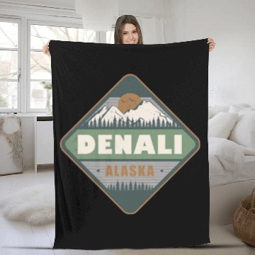 Discover Denali Alaska US Vintage Hiking Design Fleece Blankets