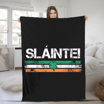 Discover Slainte Ireland toast Fleece Blankets