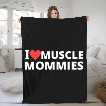 Discover i love muscle mommies Fleece Blankets