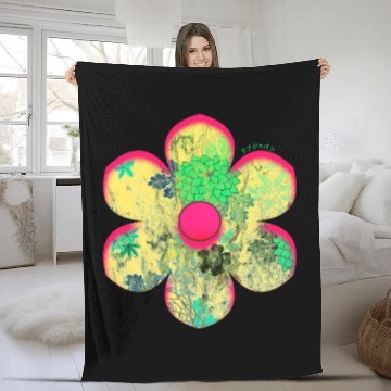 Discover Traditional Japanese Sakura Aesthetic Flowers Fleece Blankets