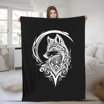 Discover Pretty Wolf Portrait T Tattoo Style Fleece Blankets