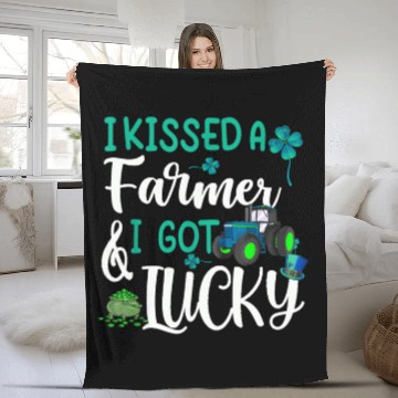 Discover I Kissed A Farmer & I Got Lucky Fleece Blankets