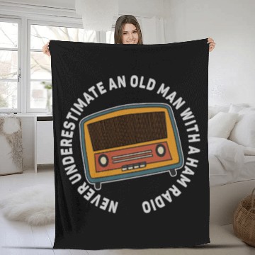 Discover Never Underestimate An Old Man With A Ham Radio Fleece Blankets