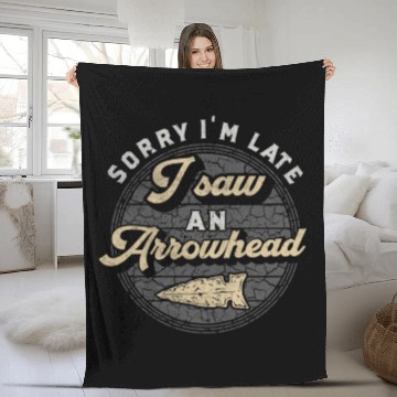 Discover Retro Sorry I'm Late I Saw An Arrowhead Hunting Fleece Blankets