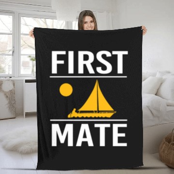 Discover Sailing First Mate Matching Couple Cruise girl Fleece Blankets