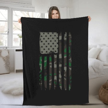 Discover Camouflage American Flag Jungle Camo USA Flag Fleece Blankets