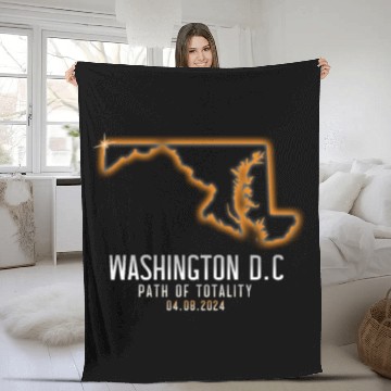 Discover Washington DC Path Of Totality 4.8.24 EclipseWashi Fleece Blankets