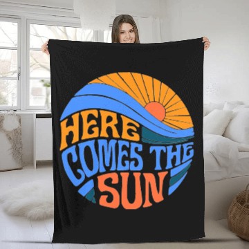 Discover Here comes the sun Fleece Blankets
