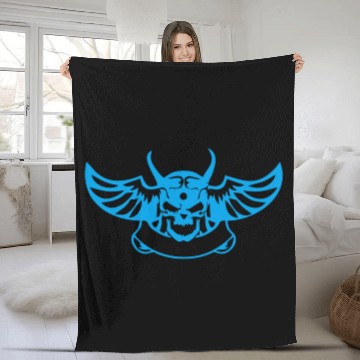 Discover angry bird skull Fleece Blankets