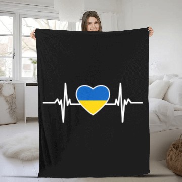 Discover Ukraine Ukraine Flag Heart Beat Ukraine Fleece Blankets