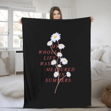 Discover The Summer I Turned Pretty Vertical Daisy Fleece Blankets