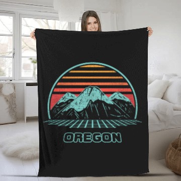 Discover Oregon Mountain Hiking 80S Style Fleece Blankets