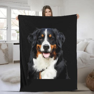 Discover Portrait Of Bernese Mountain Dog Fleece Blankets