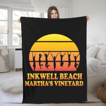 Discover Inkwell Beach Oak Bluffs Martha'S Vineyard Ma Fleece Blankets