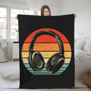 Discover Electronic Music Lover Musician DJ Vintage Retro Fleece Blankets