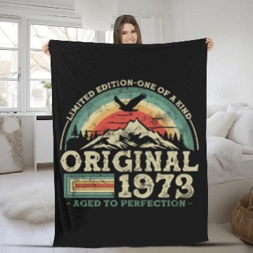 Discover Original 1973 Vintage Vintage Birthday Retro Fleece Blankets