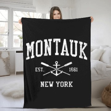 Discover Montauk Ny Crossed Oars Boat Anchor Sports Fleece Blankets